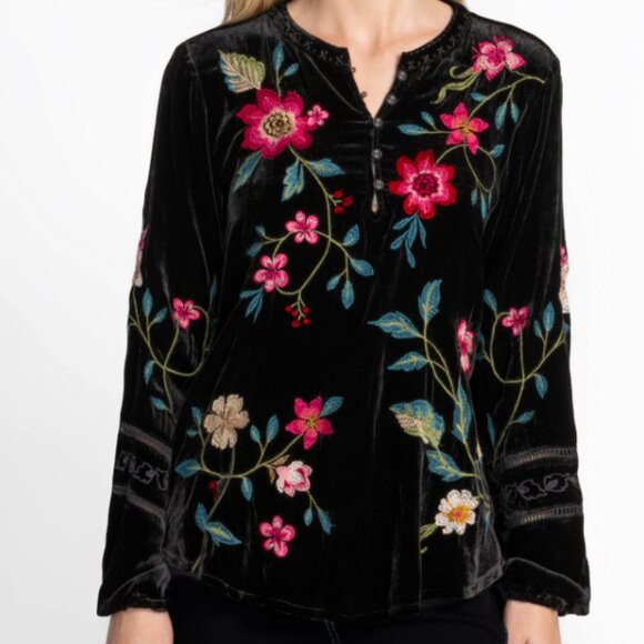 Johnny Was Rhoda Velvet Estate Floral Embroidered Blouse Black M NWT $350 - Picture 1 of 6